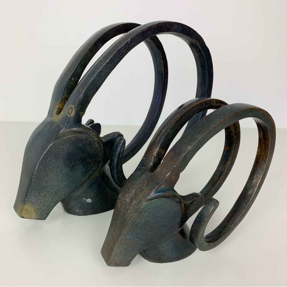 Pair Metal Antilope Ram Head Sculpture Horns Black Vtg Different Size Decor